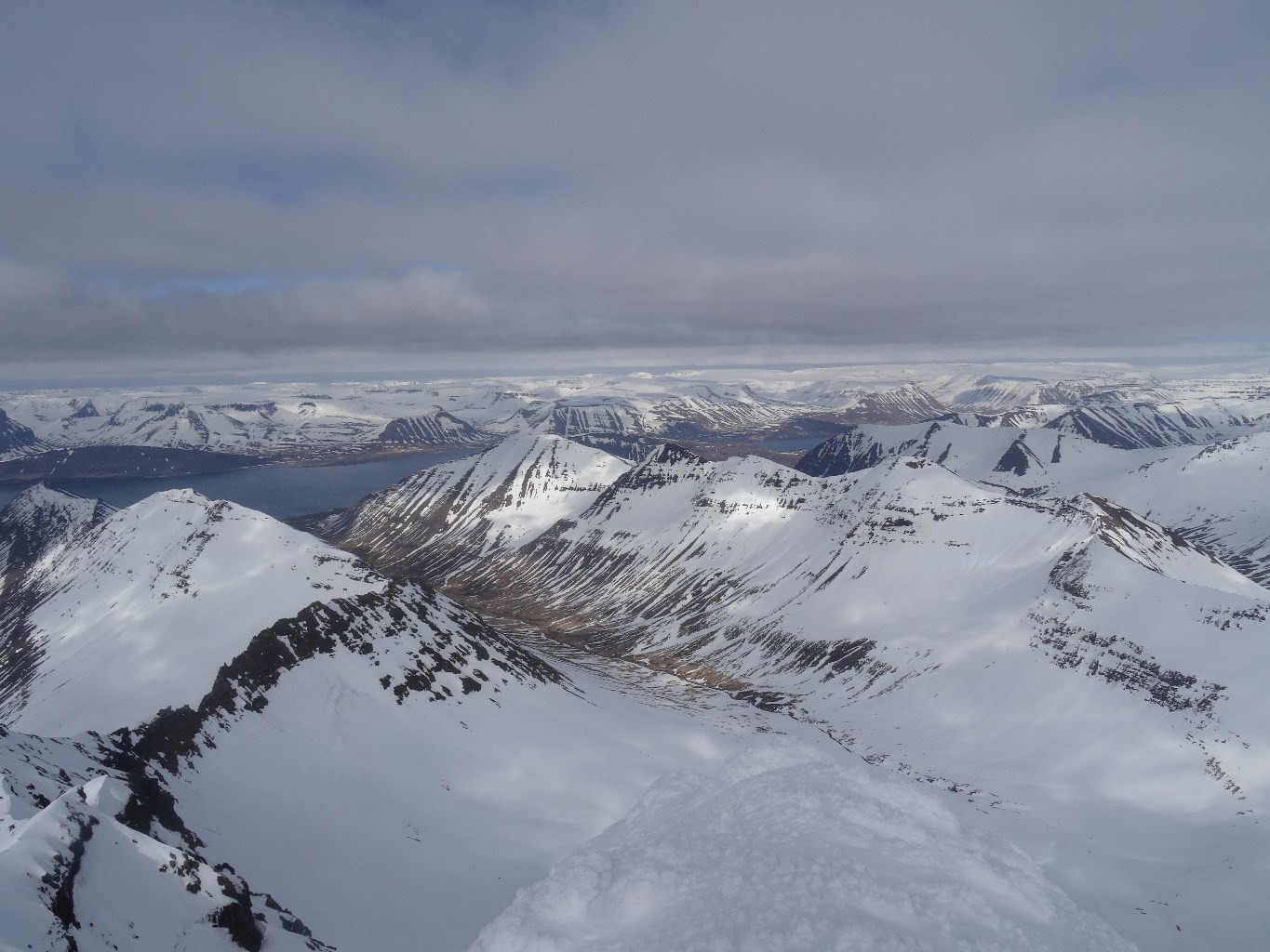 Vallon parcouru vu du sommet