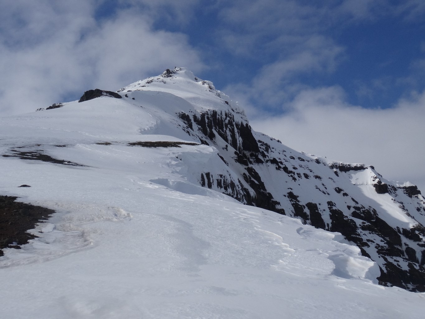 arête SE, on met les crampons!