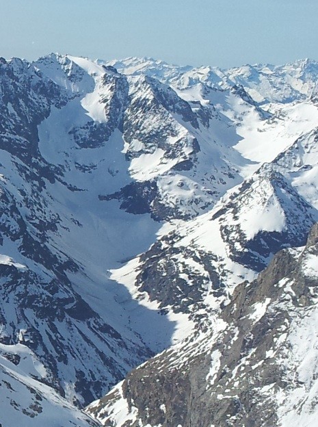 Vue de l'itinéraire depuis la pointe Marcel Kurz.