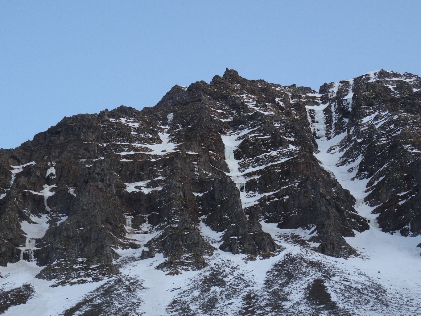 Bonus: Hadegisjfjall près de Bolungarvik.