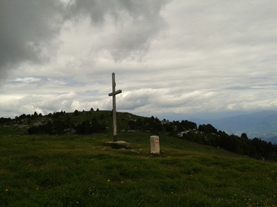 croix de l'Alpe et borne