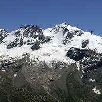 Vue du Grand Paradis depuis le col Manteau