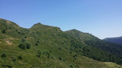 Téton de Vénus et au loin les Roches de Vassivière