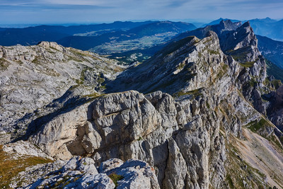 Vue d'ensemble des crêtes en direction du Dôme de l'Oeille depuis la Pointe Sophie Vue d'ensemble des crêtes en direction du Dôme de l'Oeille depuis la Pointe Sophie