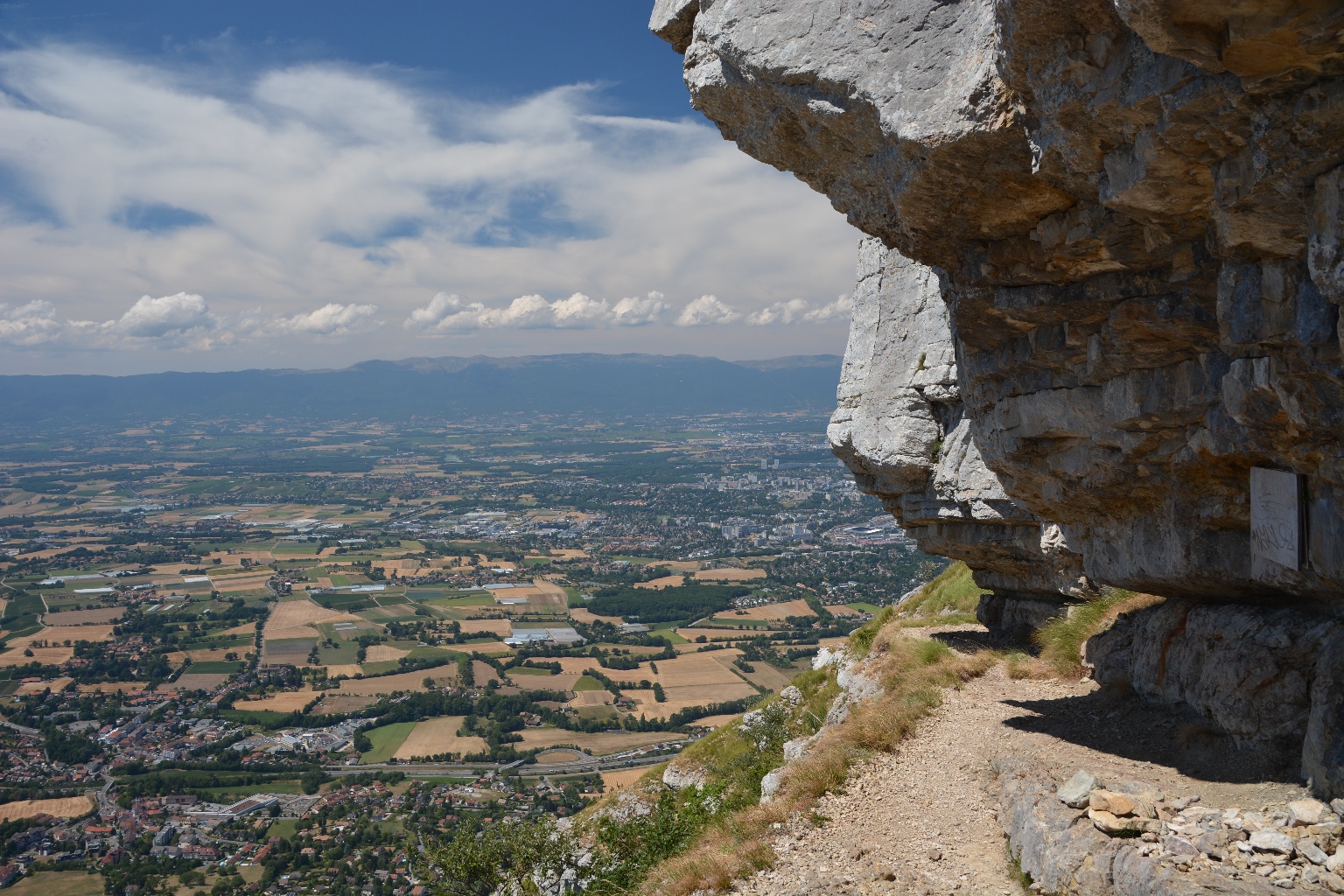 Le Salève : Orjobet, sentier de la Corraterie, Trou de la Tine ...