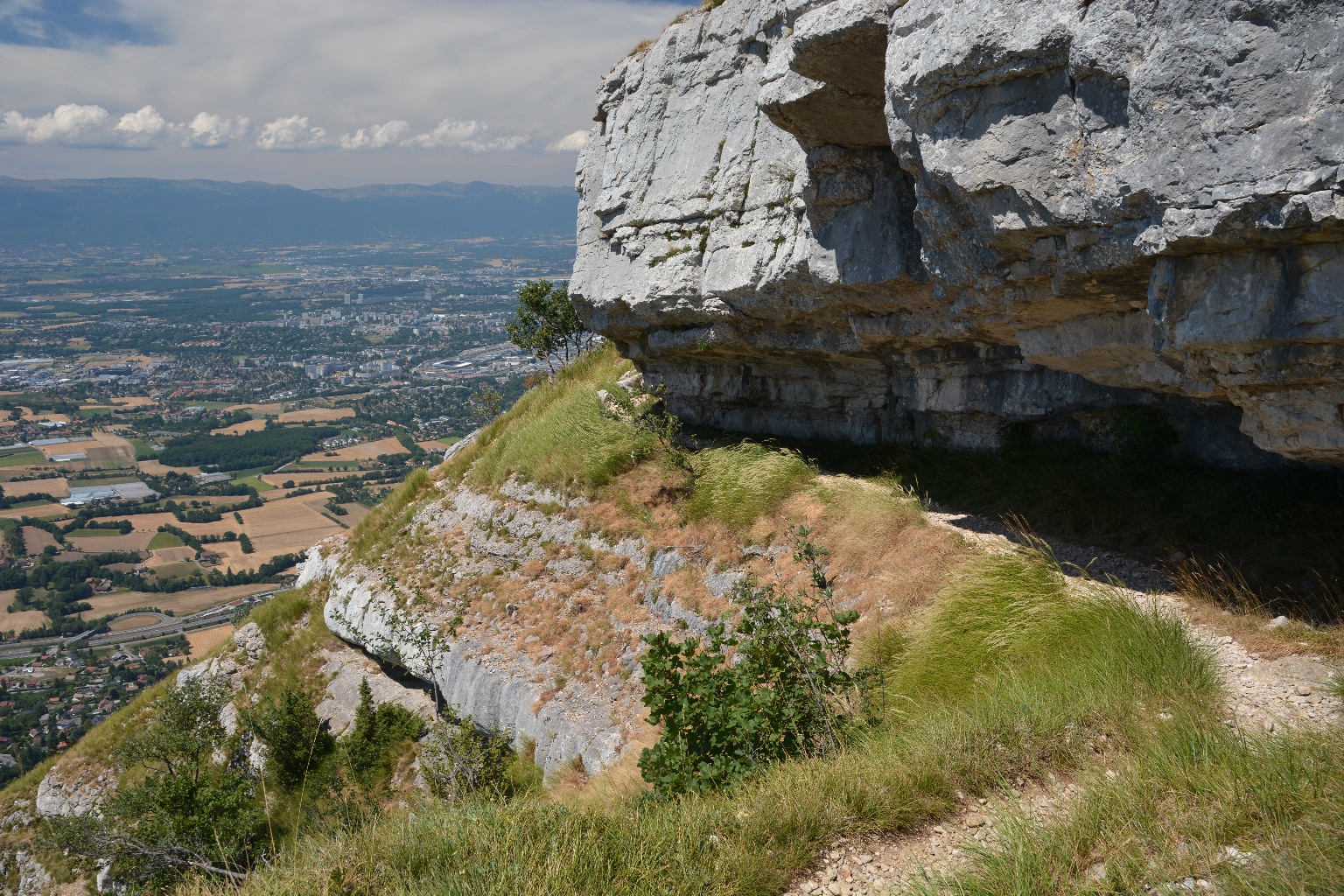 Le Salève : Orjobet, sentier de la Corraterie, Trou de la Tine ...