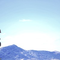 Stéphane sur le fil de la L2 de "La fuite enchantée (Grande arête)".