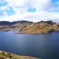 Parcacocha, un des lacs nombreux remarquables de Coca Cayambe