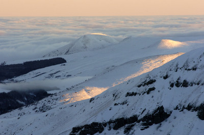 mer de nuage au levé de soleil - massif du Sancy