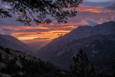 Lever de soleil sur Haut Asco