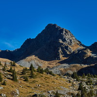 Les arêtes droit devant...