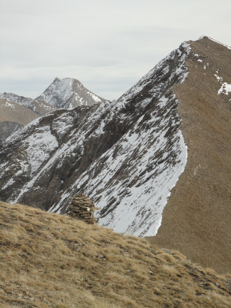 Arête conduisant au sommet du Grand Cheval.
