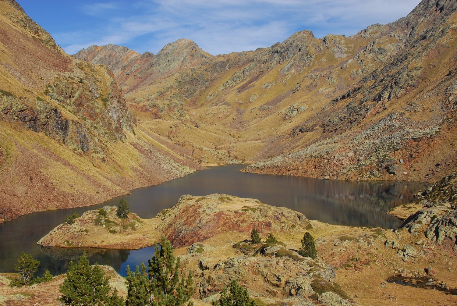 L'estany i la vall d'Areste