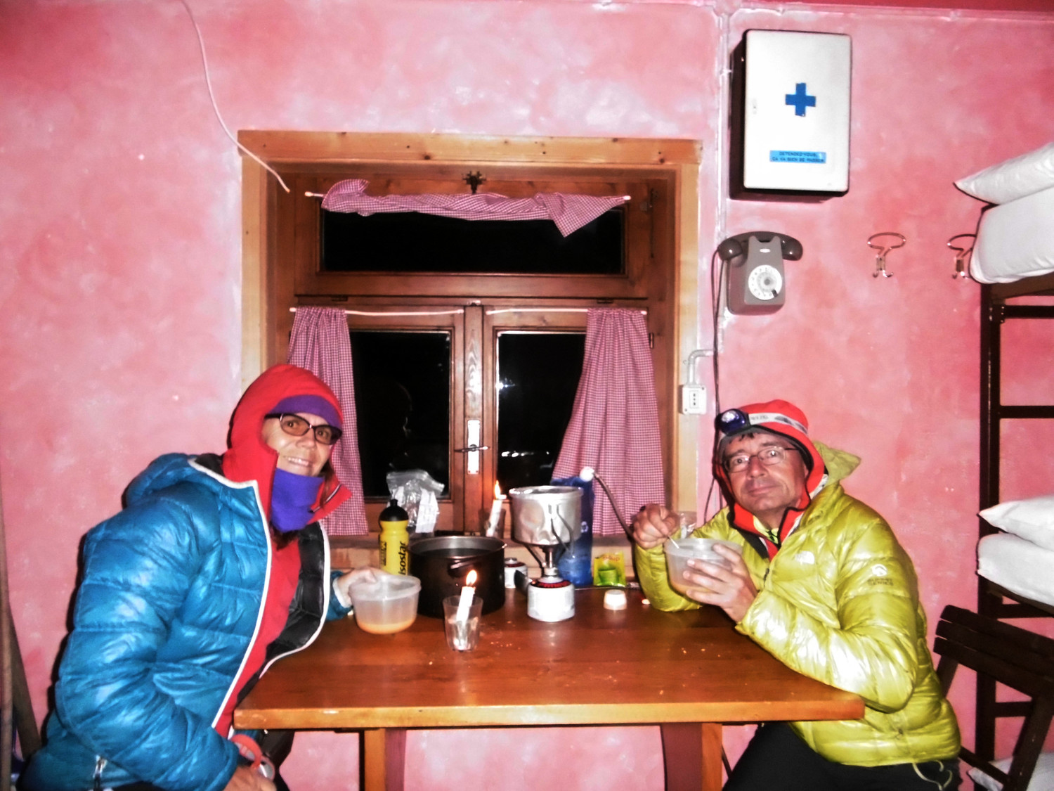 Rifugio Arona, locale invernale. Douillet mais un peu frisquet...