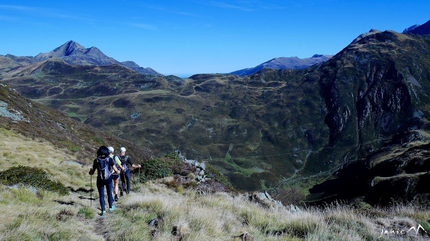 Descente du col de la Siarousse