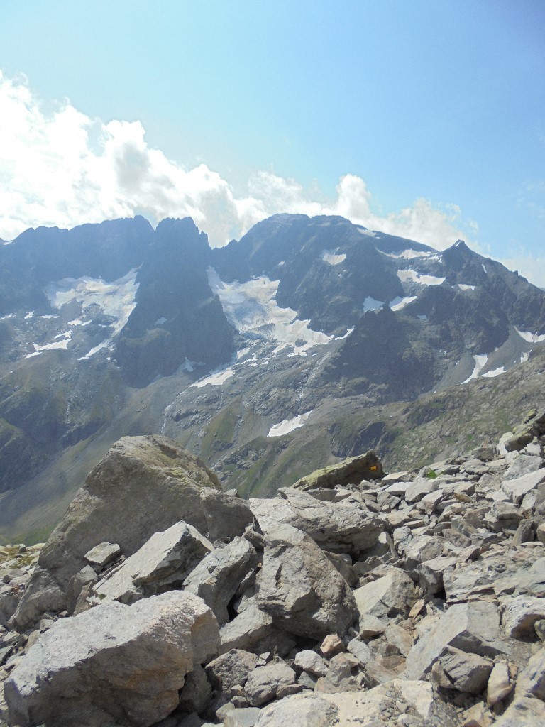 aiguille rouge