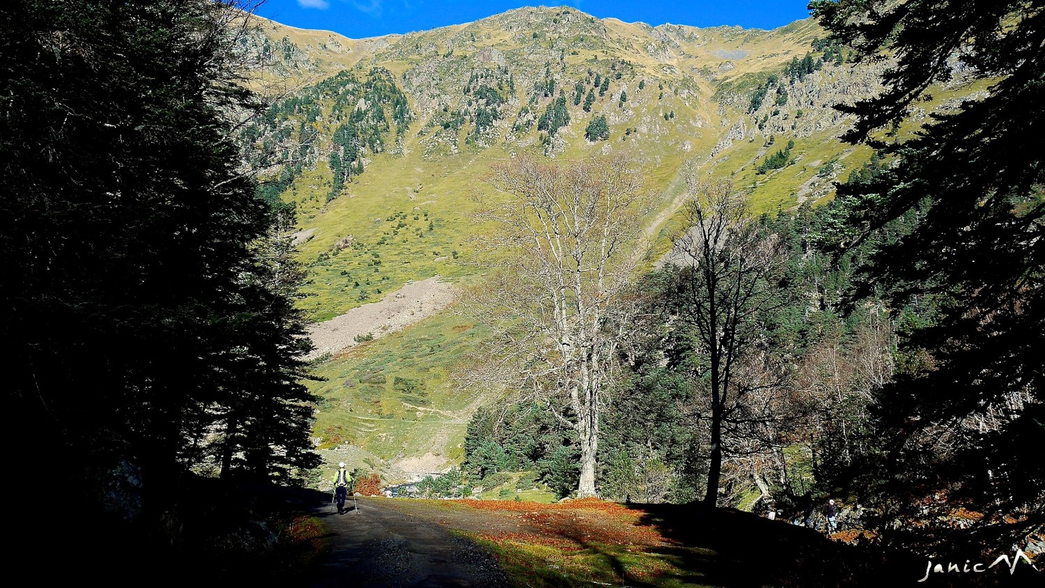 L'ancienne route du Cayan