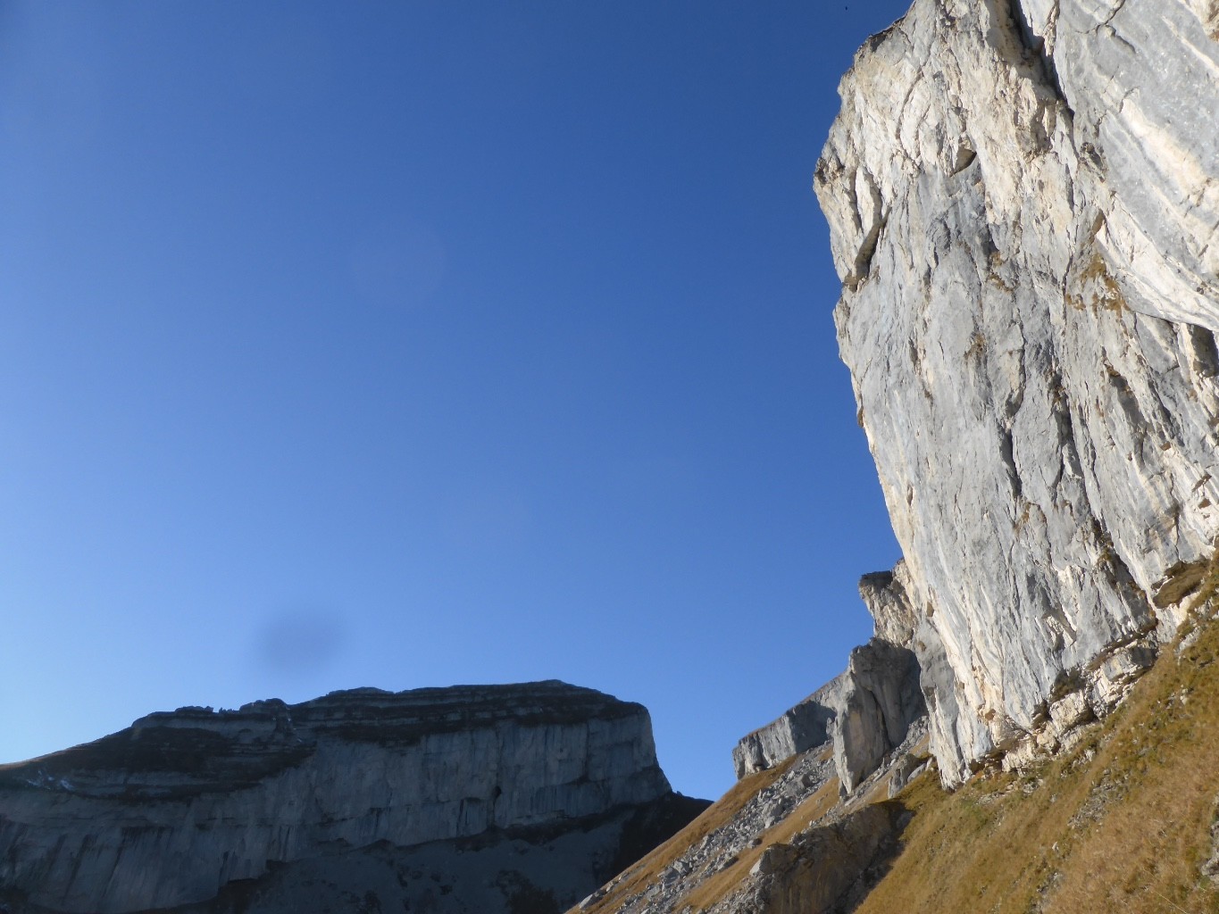 Tour'Aï au fond et le Diamant en premier plan