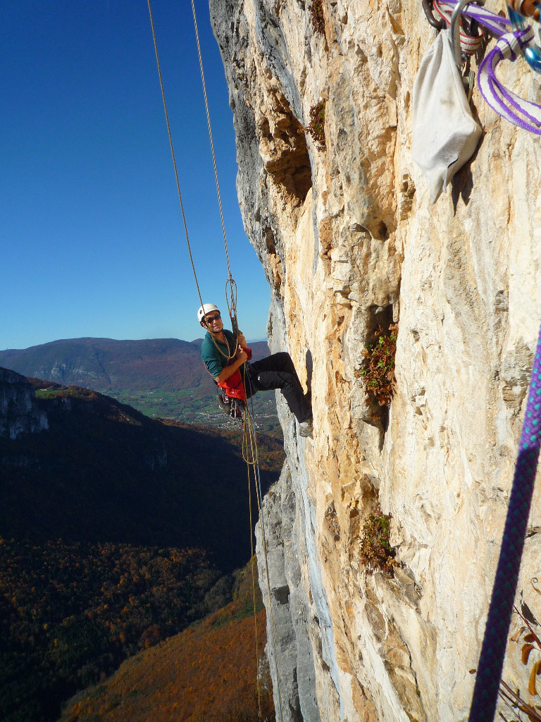 Vercors - Serre -Chatelard - Opera Vertaco - Christophe en plein rappel d'accès