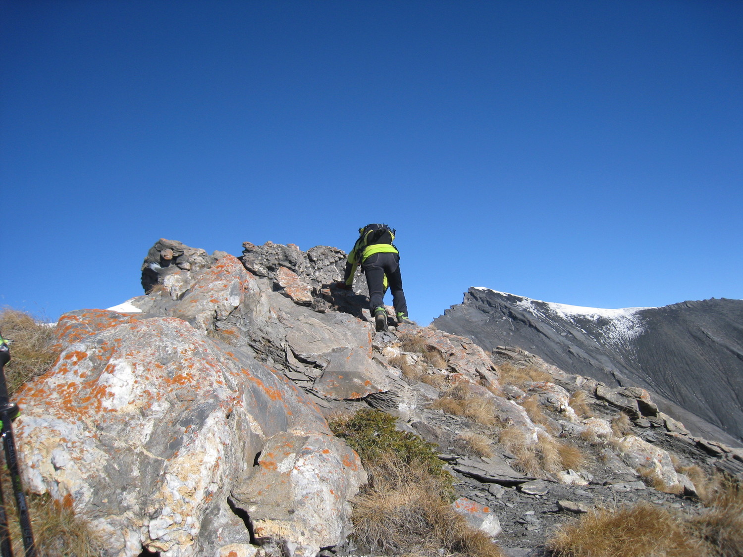 Alain s'accroche-vent fort NE - Pte 2795m (sans nom)