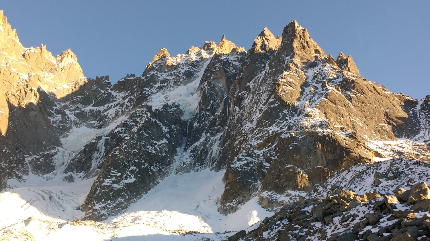 Aiguilles du Peigne et du Pélerin