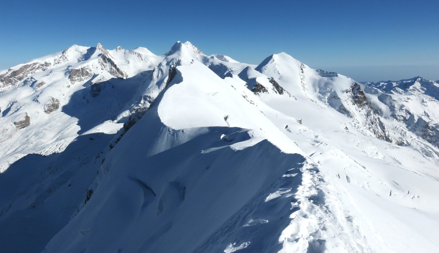 Traversée W au Centrale face aux 4000 du Mont Rose