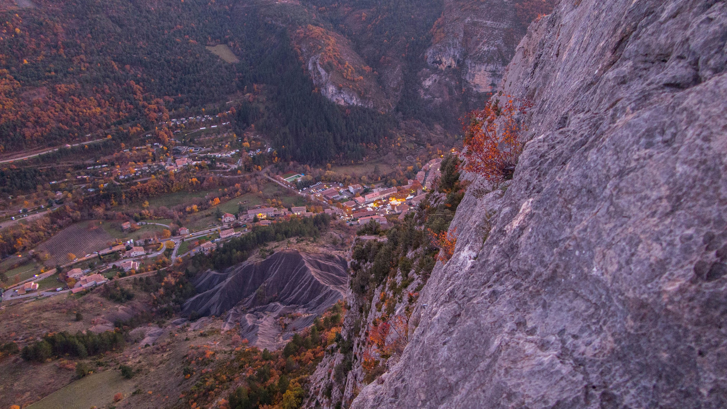 Fin de la kermesse au village