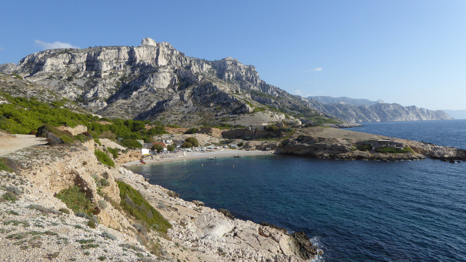 Arrivée sur la calanque de Marseilleveyre