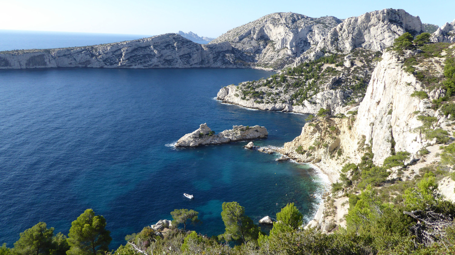 Vue vers le Cap de Morgiou, en allant vers le Pas de l'Oeil de Verre