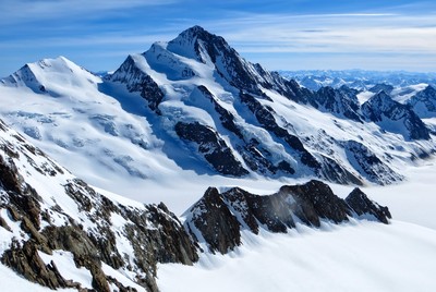 Agassizhorn et Finsteraarhorn