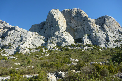 Vingrau-Refuge les grandes voies