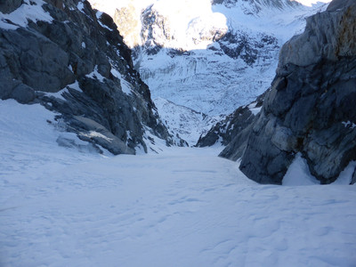 La suite dans le toboggan en neige portante "grippeuse"