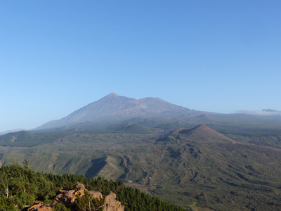 Vue sur le versant W du Teide, depuis le Col S du Cruz de Gala Vue sur le versant W du Teide, depuis le Col S du Cruz de Gala