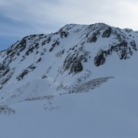 Samerschlag, route goes to the right, behind the rocks