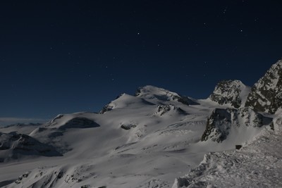 L'objectif éclairé par la Lune