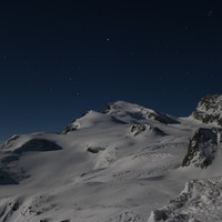L'objectif éclairé par la Lune