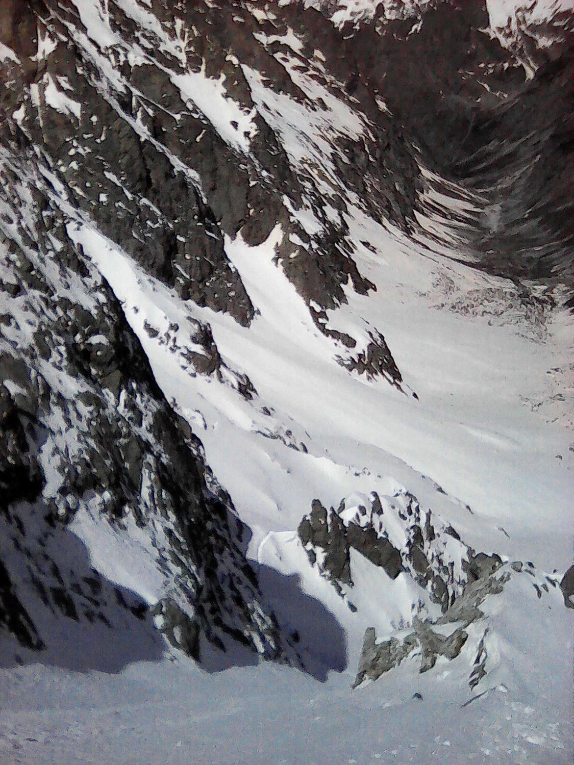 Couloir et traversée, haut au-dessus du vallon