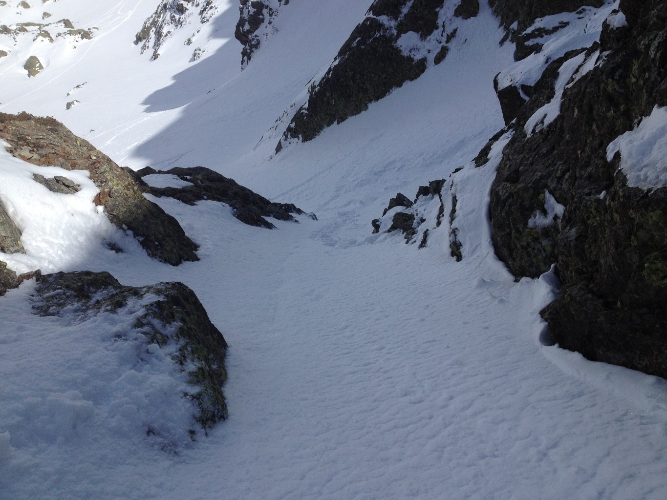 Galeteau face NE, le couloir pour éviter le saut