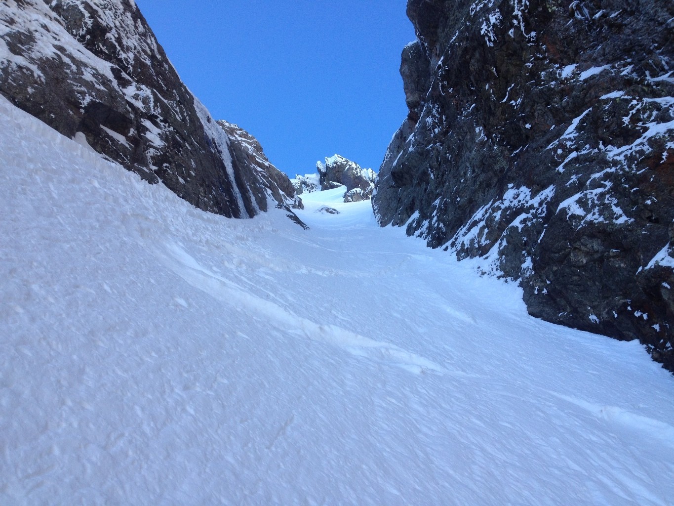 Couloir N du pic Couttet en grosse poudre