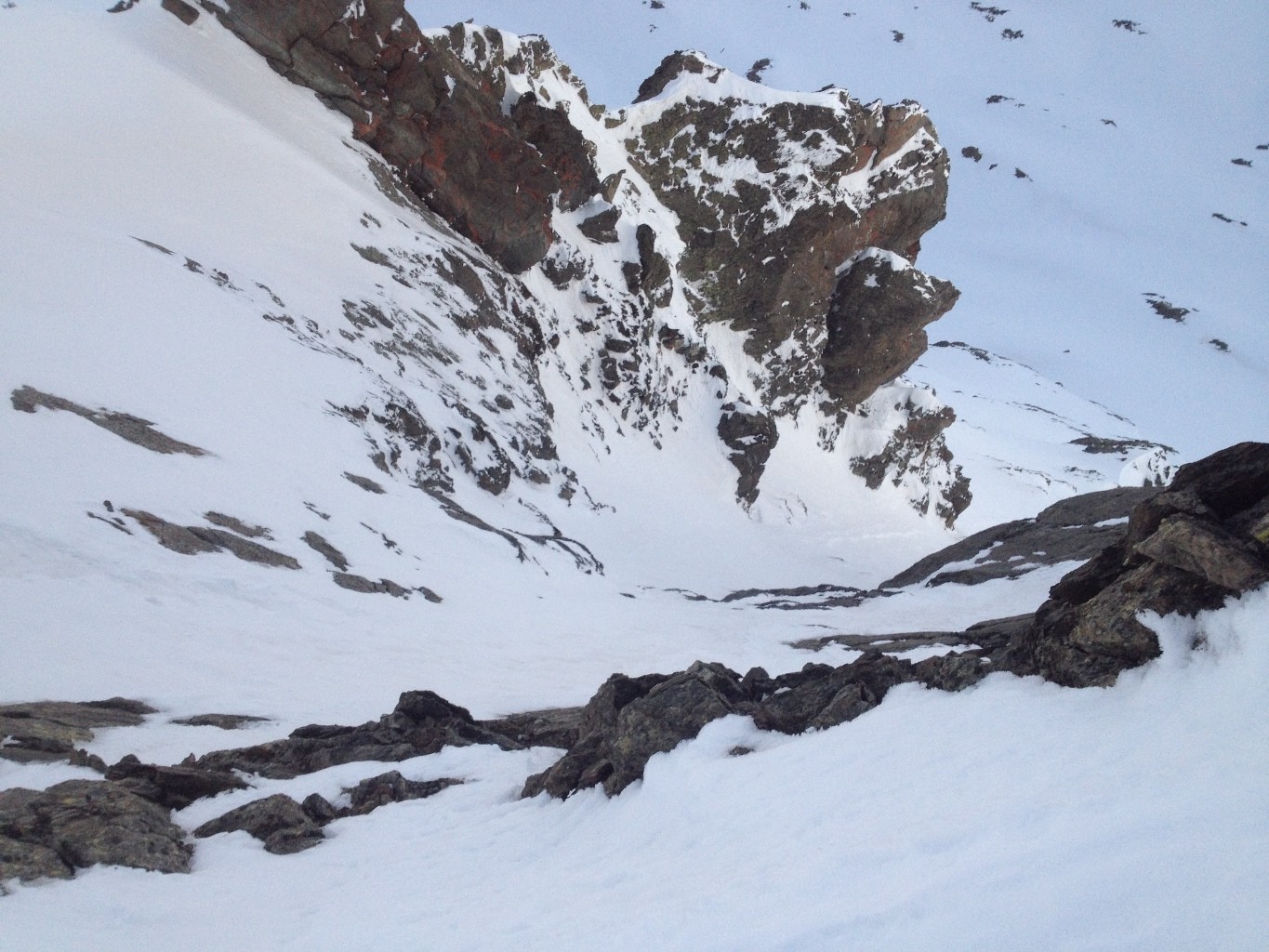 Le haut du couloir NW du Grd pic du Domènon