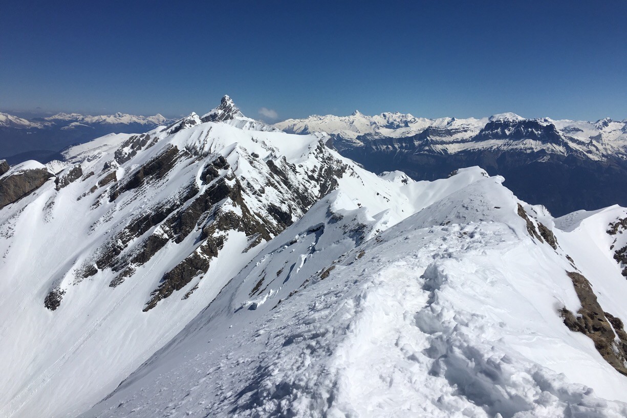 Pointe Percée, et plaque prête à couler depuis Tête Pelouse