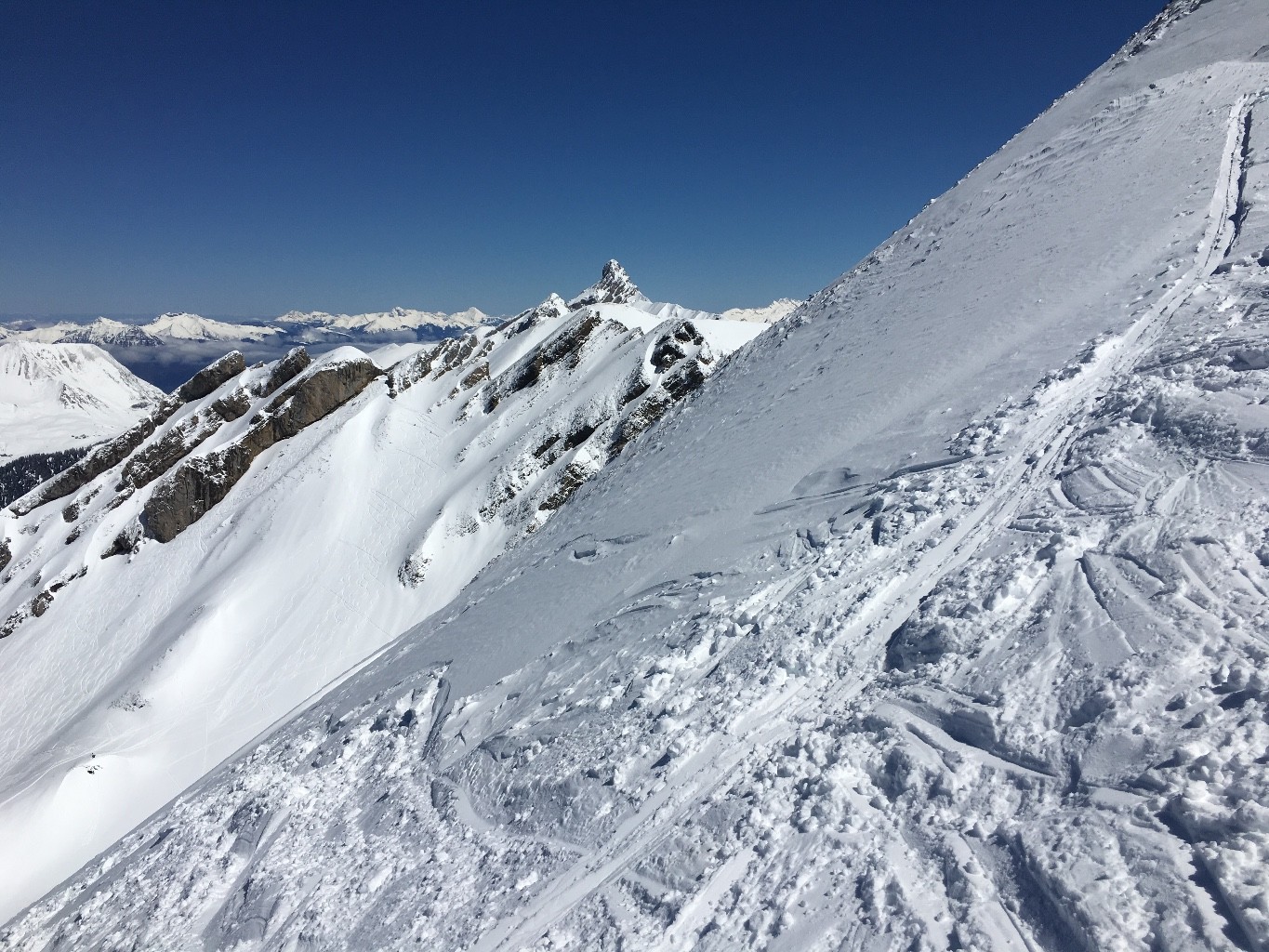 Vue sur Trou de la Mouche et Percée avant de se lancer dans la descente