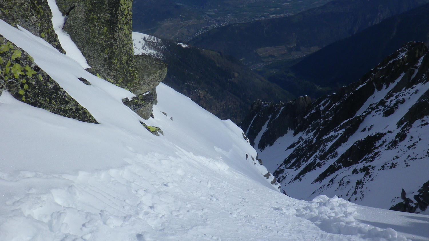 Vue plongeante dans le couloir N (branche G)