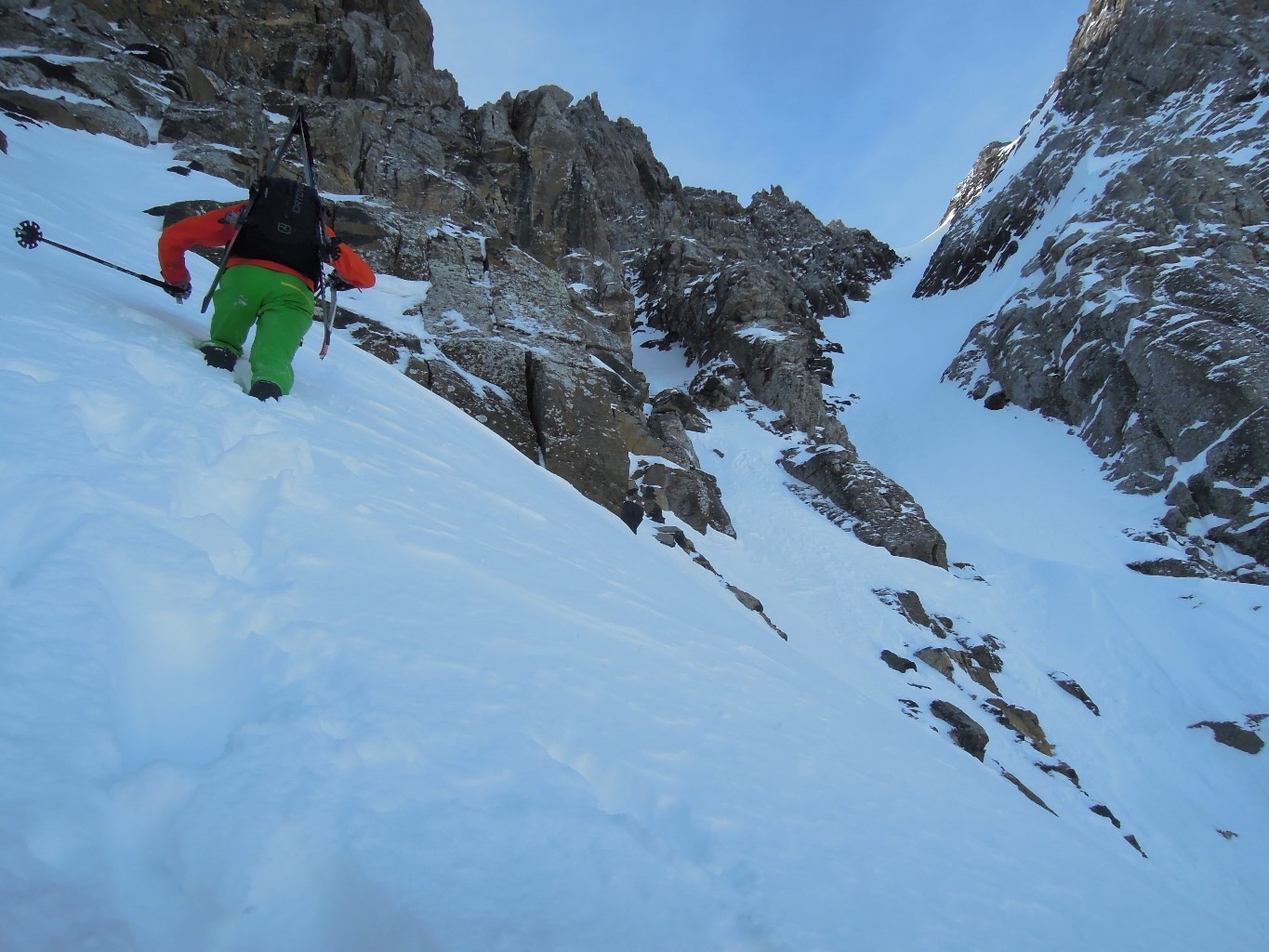 Couloir menant au col de la Forteresse