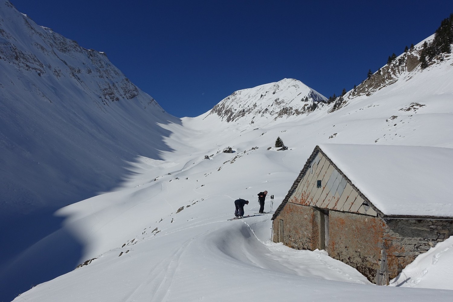Chalet et vallon de Porcheresse