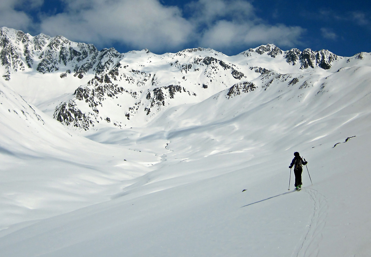 Pizzo Zembrasca; salendo in Val Cantone...