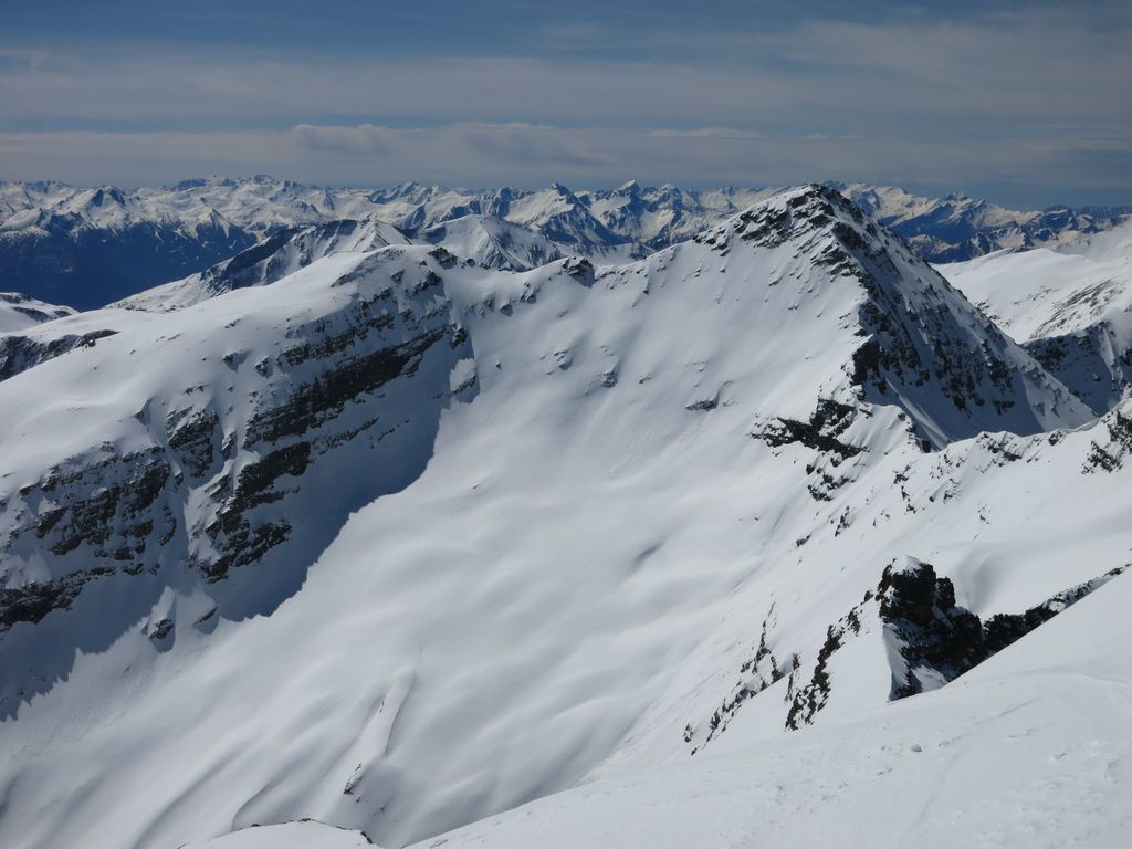 Au sommet du Grand Pinier, Petit Pinier