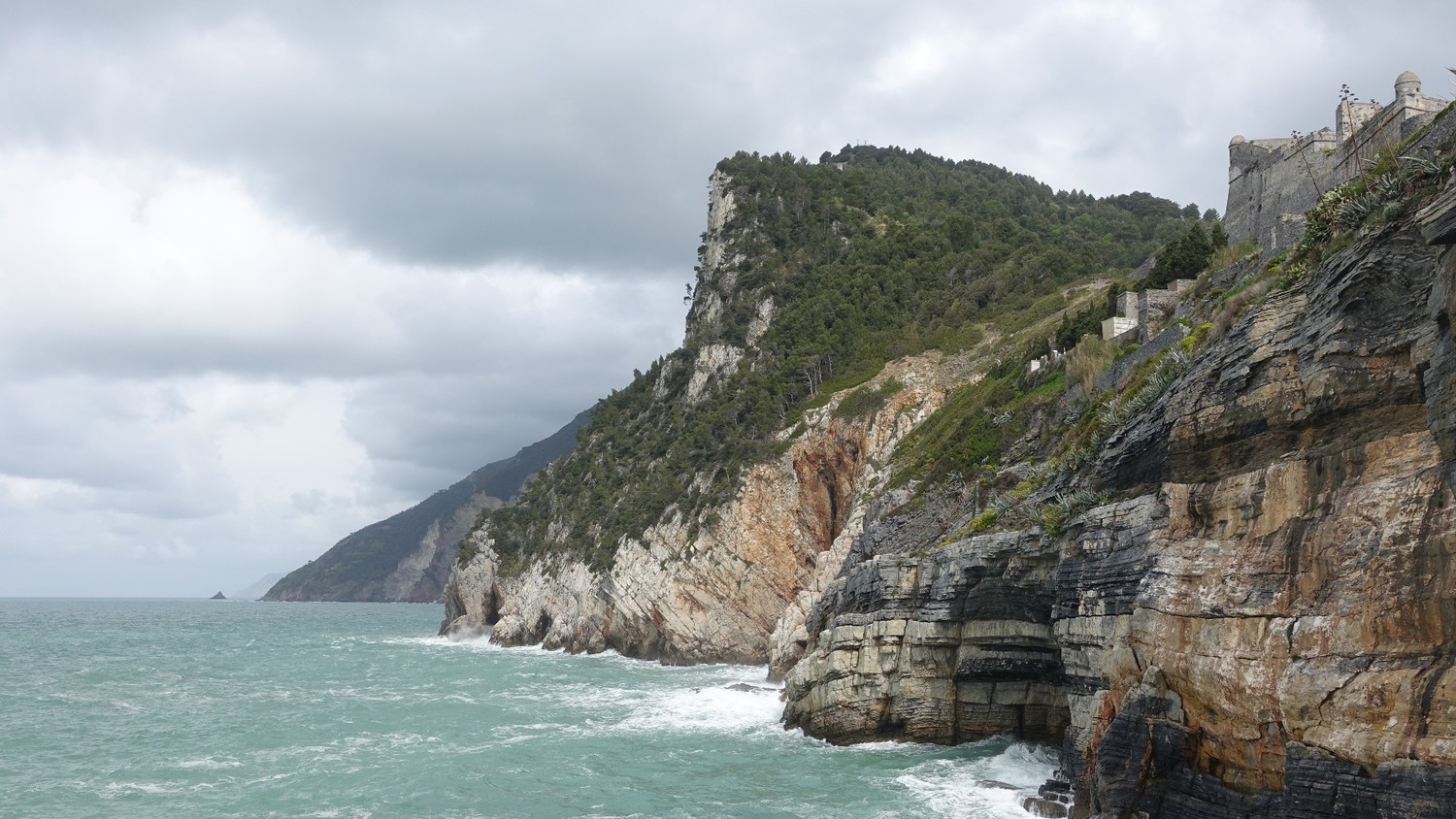 La falaise de Muzzerone