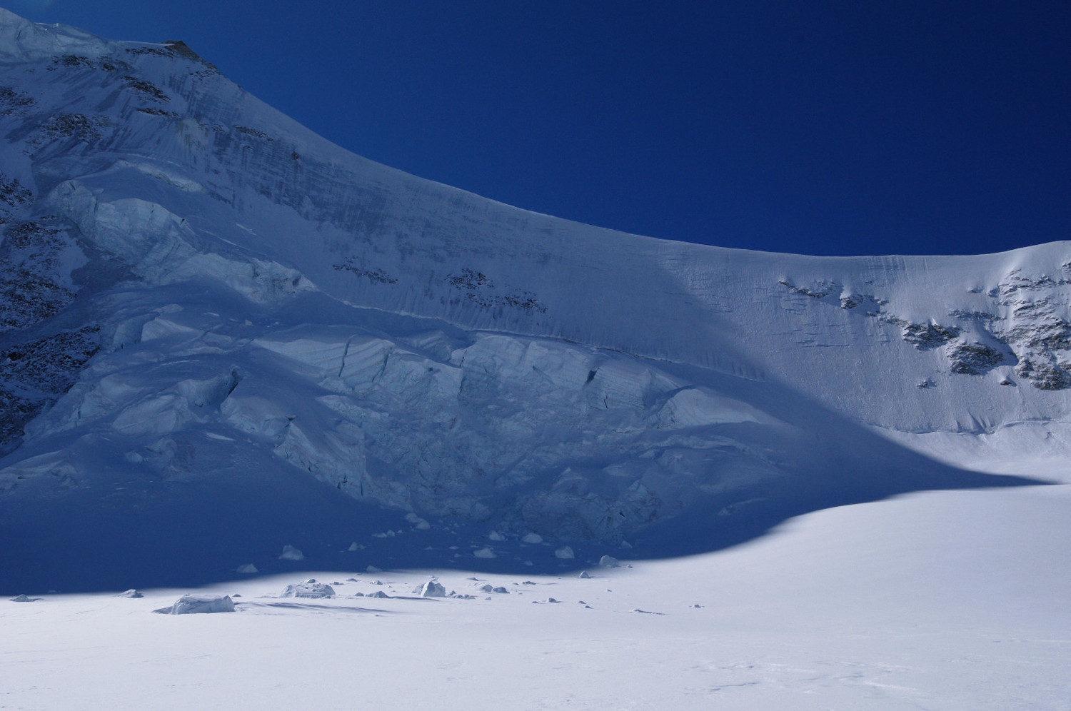 Jeux d'ombres sous l'arête du Blanc