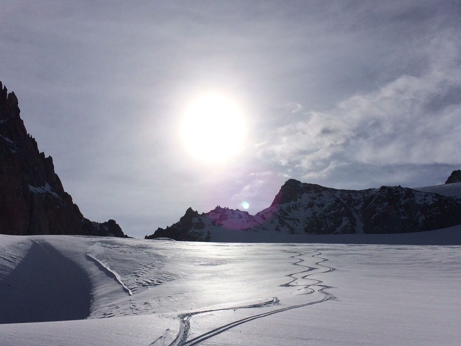 sous tete blanche